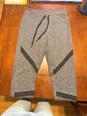 Gray Athletic Drawstring Jogger Cropped Pants